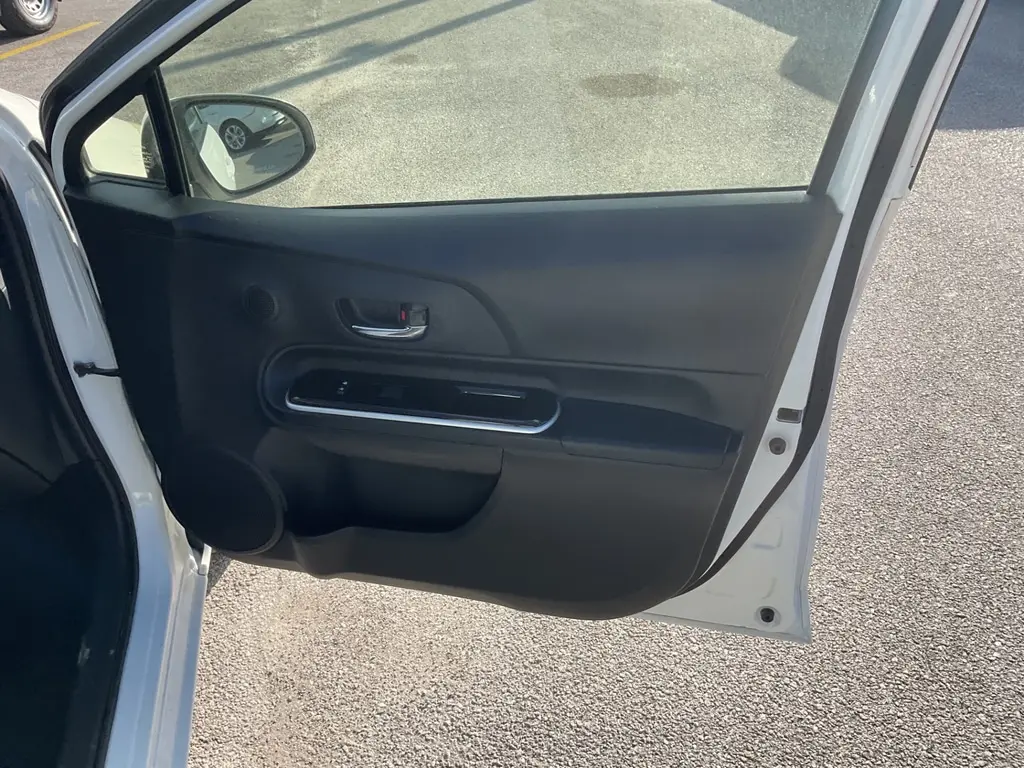 Florida Fine Cars - Used TOYOTA PRIUS C 2016 ORLANDO TWO