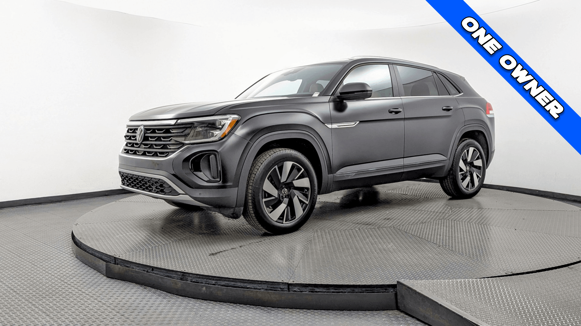 2024 Volkswagen Atlas Cross Sport SE w/Tech