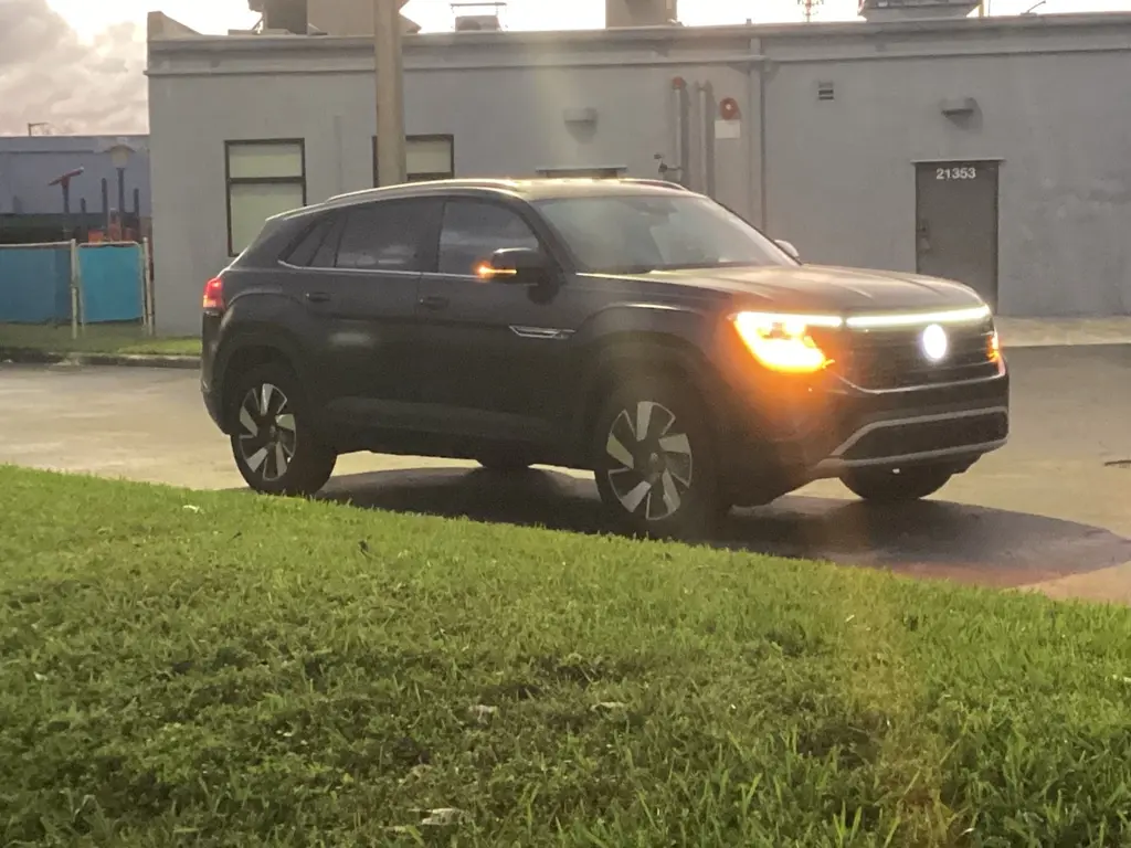 Florida Fine Cars - Used VOLKSWAGEN ATLAS CROSS SPORT 2024 MIAMI 2.0T SE W/TECHNOLOGY