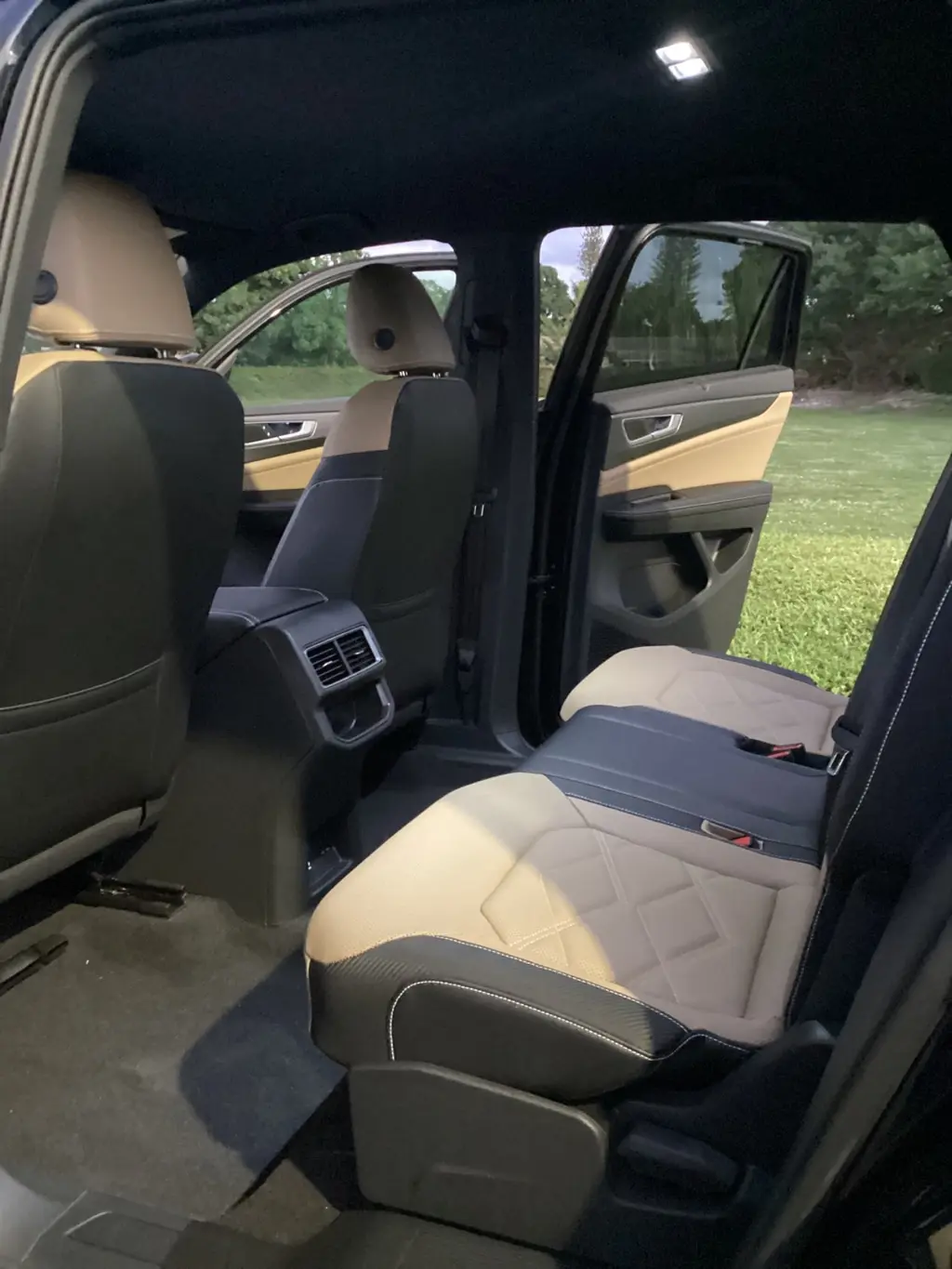 Florida Fine Cars - Used VOLKSWAGEN ATLAS CROSS SPORT 2024 MIAMI 2.0T SE W/TECHNOLOGY