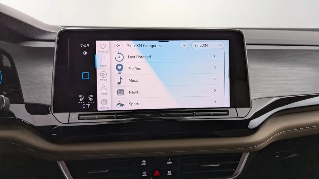 Florida Fine Cars - Used VOLKSWAGEN ATLAS CROSS SPORT 2024 MIAMI 2.0T SE W/TECHNOLOGY