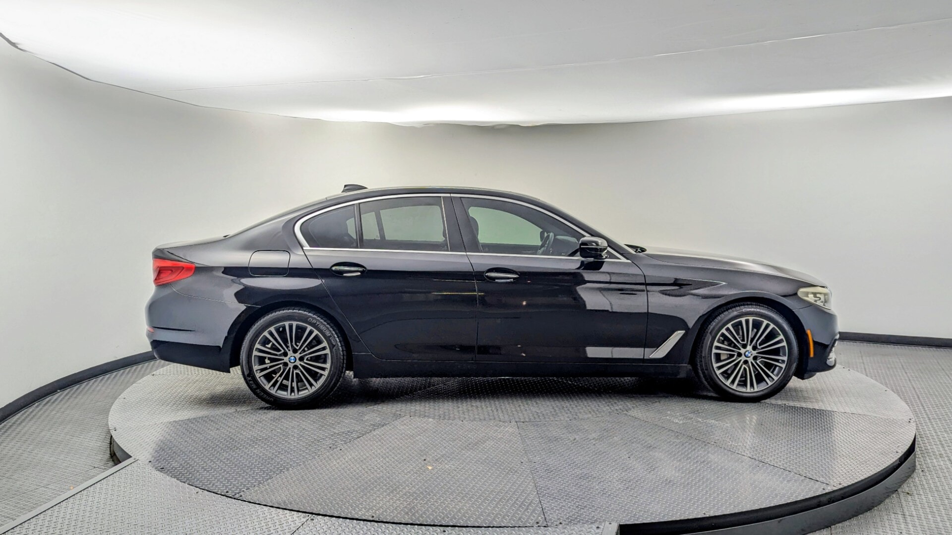 used vehicle - SEDAN BMW 5 SERIES 2018
