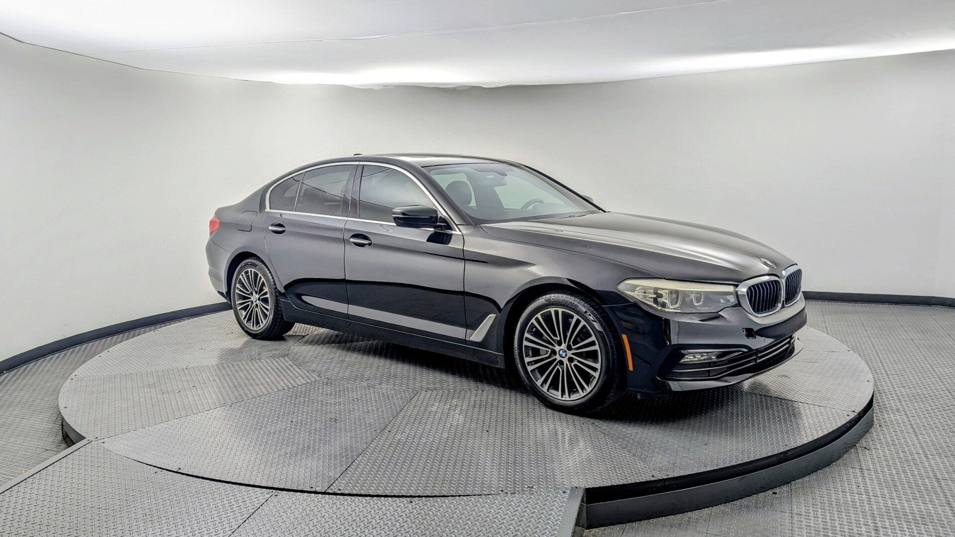 used vehicle - SEDAN BMW 5 SERIES 2018