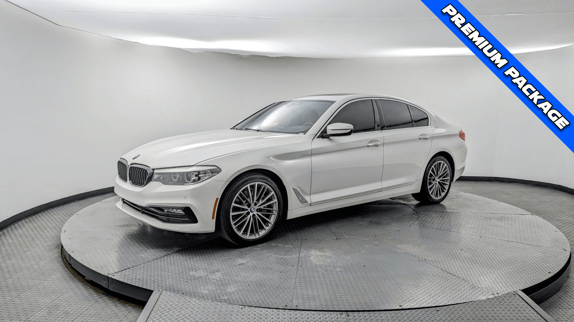 2018 BMW 5 Series 540i Sedan's photo