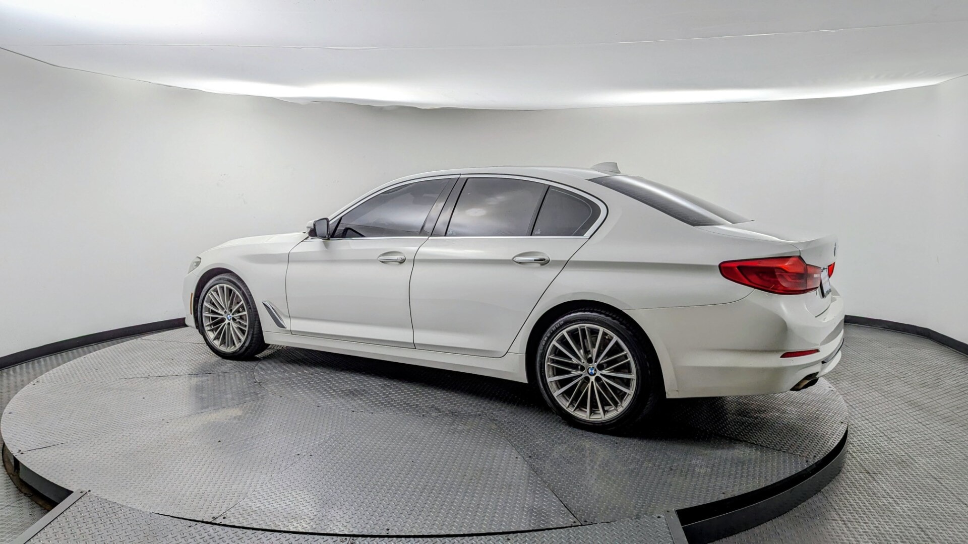 used vehicle - SEDAN BMW 5 SERIES 2018