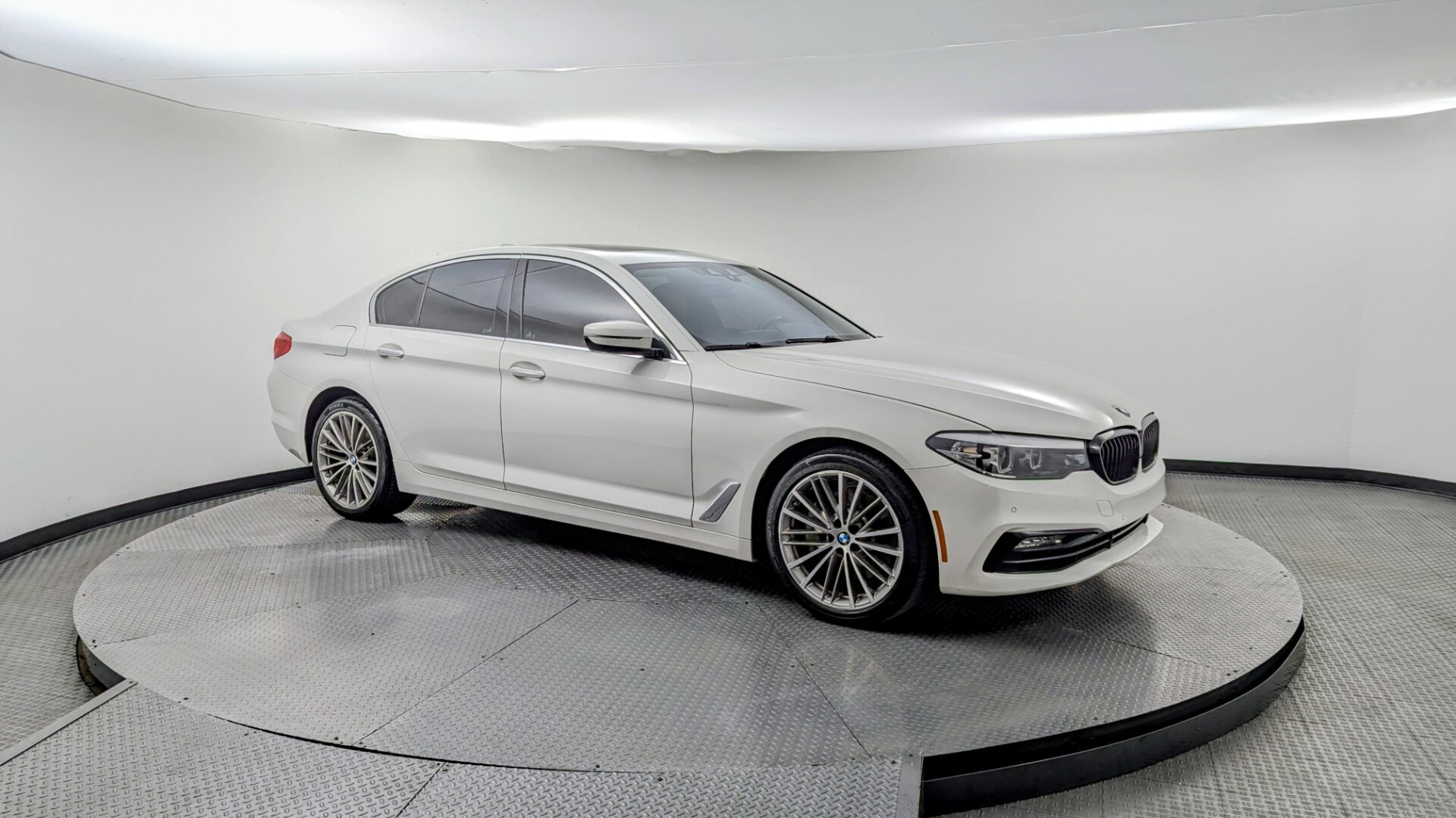 used vehicle - SEDAN BMW 5 SERIES 2018