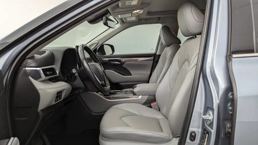 Florida Fine Cars - Used TOYOTA HIGHLANDER 2023 MARGATE PLATINUM