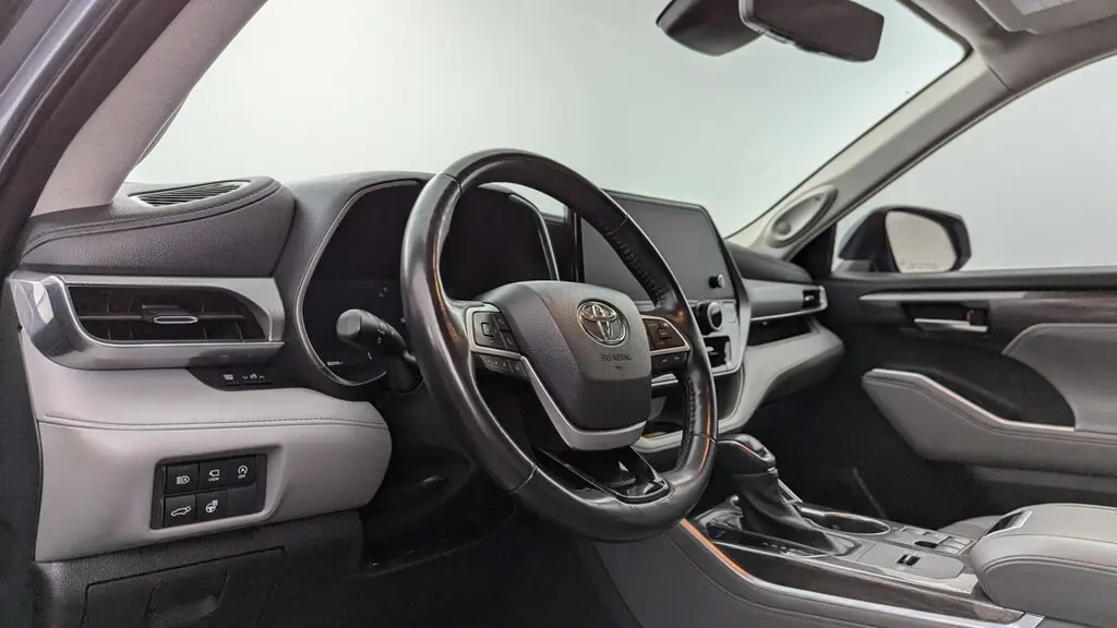 Florida Fine Cars - Used TOYOTA HIGHLANDER 2023 MARGATE PLATINUM