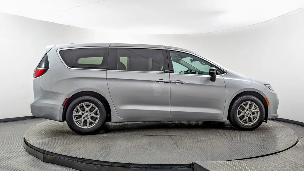 Florida Fine Cars - Used CHRYSLER PACIFICA 2024 WEST PALM TOURING L