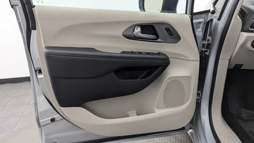 Florida Fine Cars - Used CHRYSLER PACIFICA 2024 WEST PALM TOURING L