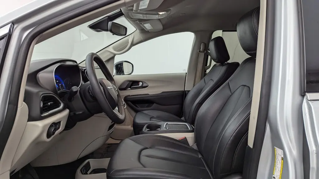 Florida Fine Cars - Used CHRYSLER PACIFICA 2024 WEST PALM TOURING L