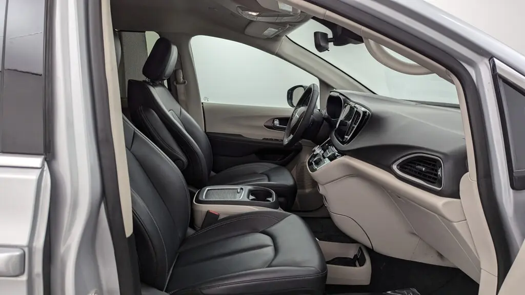 Florida Fine Cars - Used CHRYSLER PACIFICA 2024 WEST PALM TOURING L