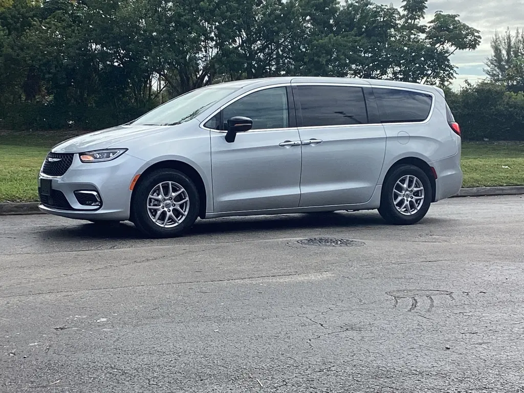 Florida Fine Cars - Used CHRYSLER PACIFICA 2024 WEST PALM TOURING L