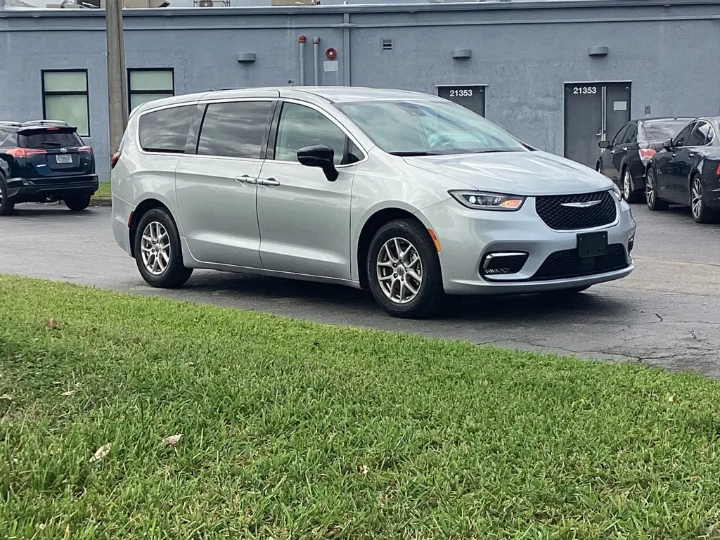 Florida Fine Cars - Used CHRYSLER PACIFICA 2024 WEST PALM TOURING L