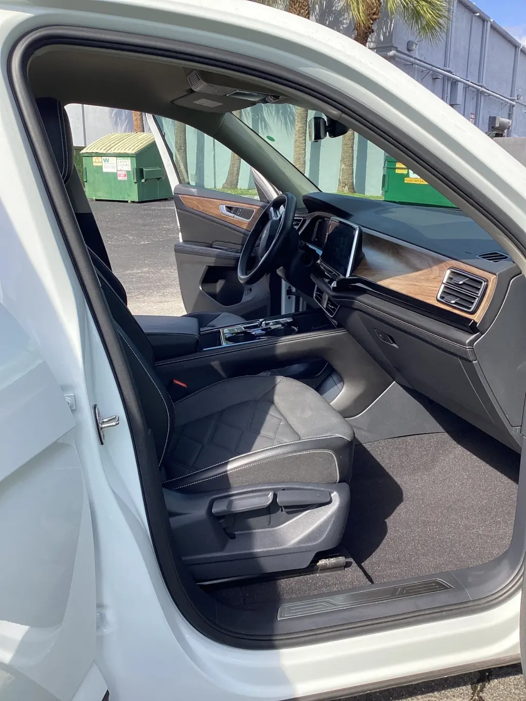 Florida Fine Cars - Used VOLKSWAGEN ATLAS 2024 WEST PALM 2.0T SE W/TECHNOLOGY