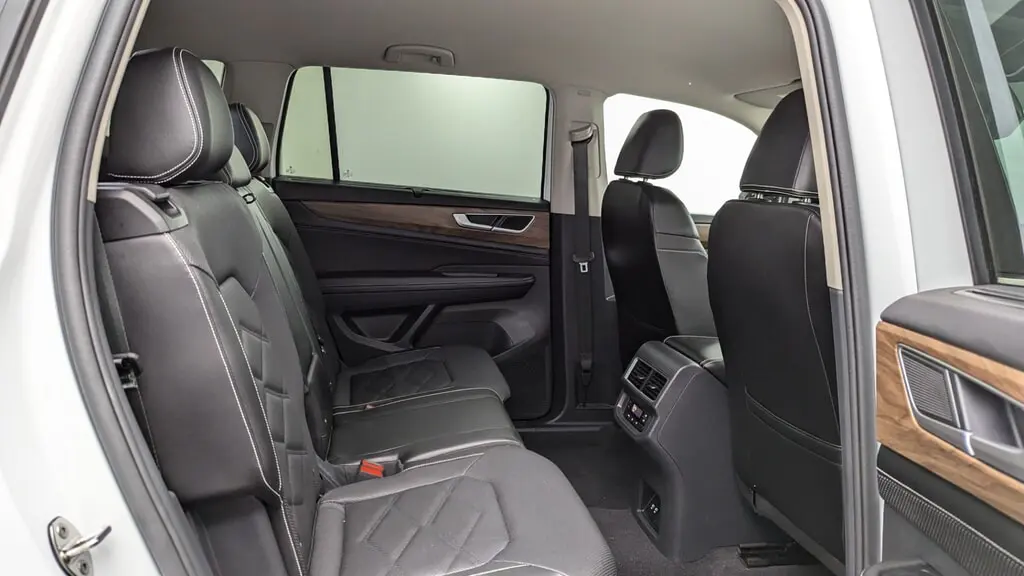 Florida Fine Cars - Used VOLKSWAGEN ATLAS 2024 WEST PALM 2.0T SE W/TECHNOLOGY