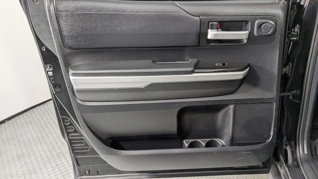 Florida Fine Cars - Used TOYOTA TUNDRA 4WD 2019 ORLANDO SR5