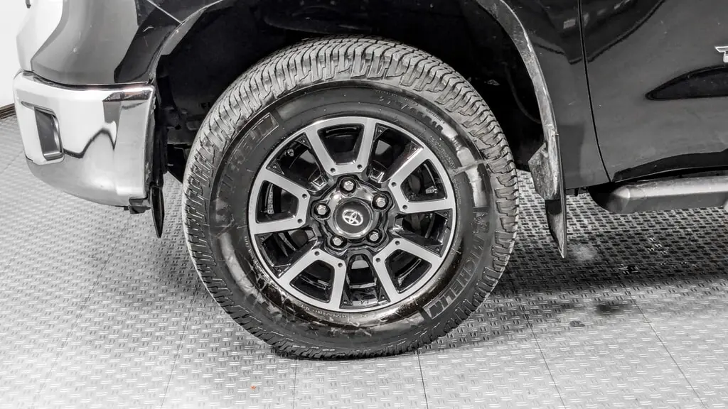 Florida Fine Cars - Used TOYOTA TUNDRA 4WD 2019 ORLANDO SR5