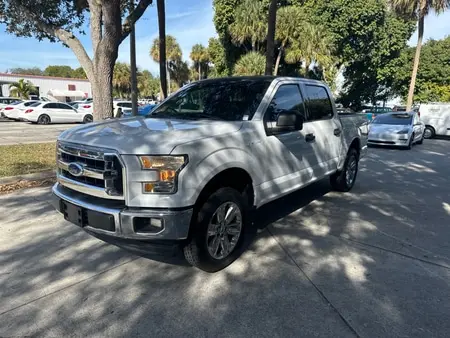 Florida Fine Cars - Used FORD F-150 2017 WEST PALM XLT SUPERCREW 5.5' BOX