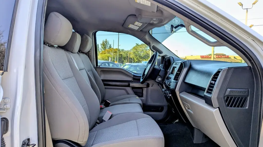 Florida Fine Cars - Used FORD F-150 2017 WEST PALM XLT SUPERCREW 5.5' BOX