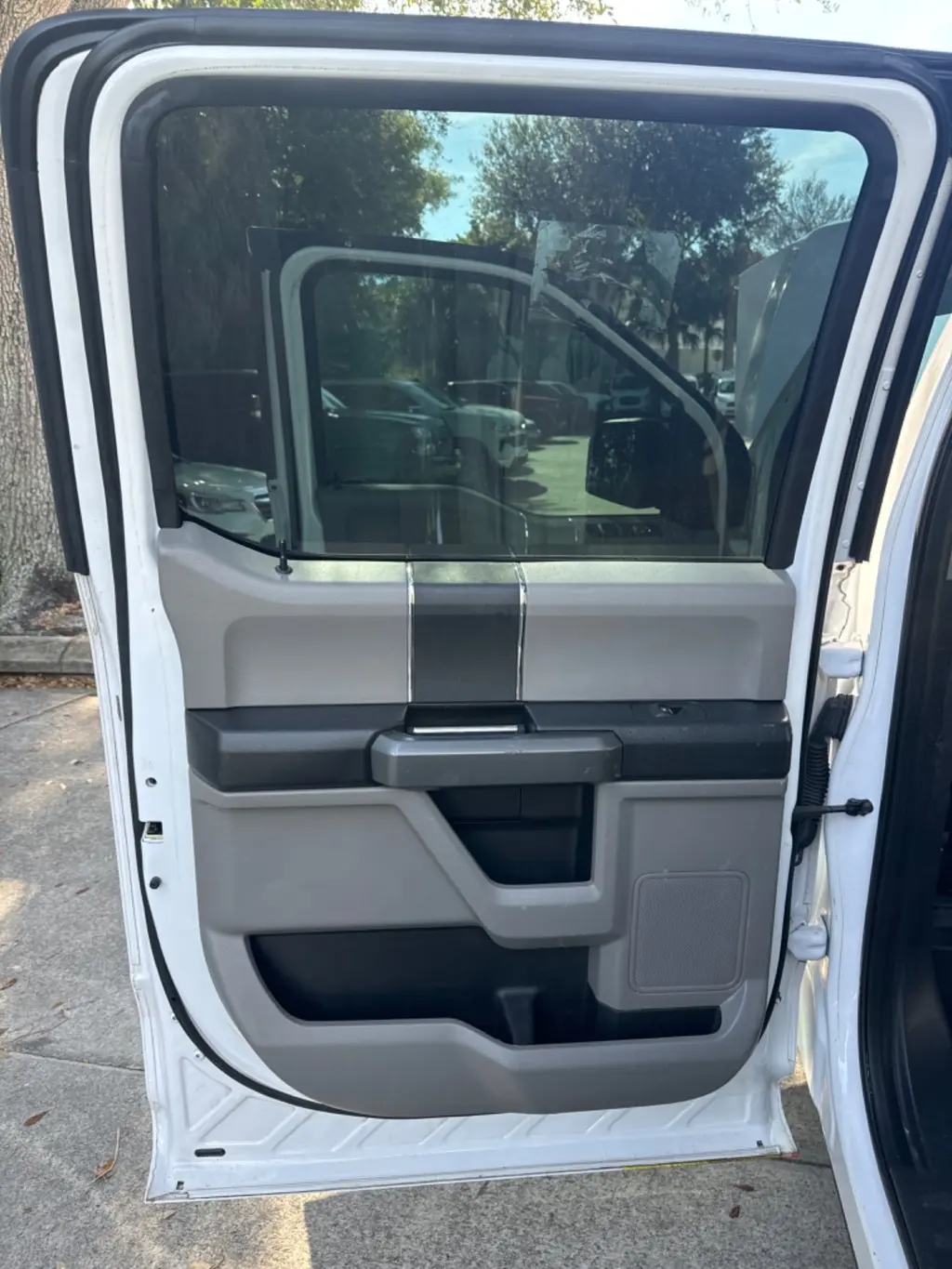 Florida Fine Cars - Used FORD F-150 2017 WEST PALM XLT SUPERCREW 5.5' BOX