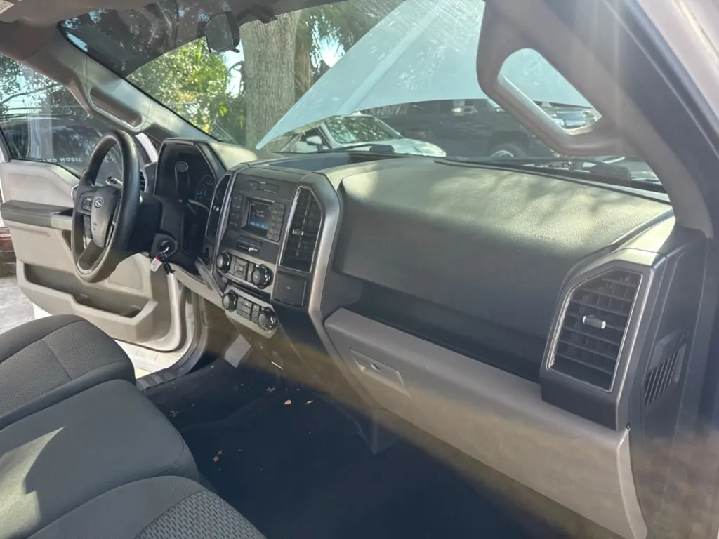 Florida Fine Cars - Used FORD F-150 2017 WEST PALM XLT SUPERCREW 5.5' BOX