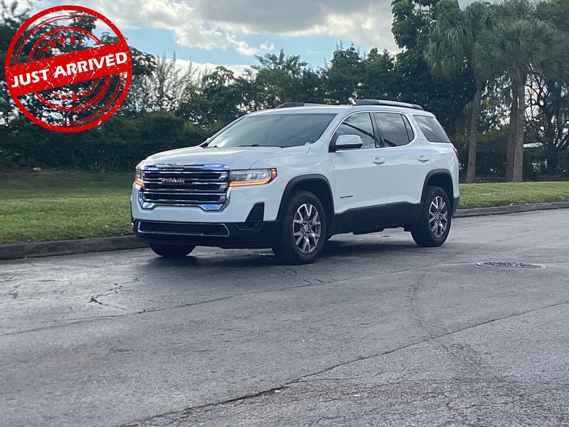 2020 GMC Acadia SLT's photo