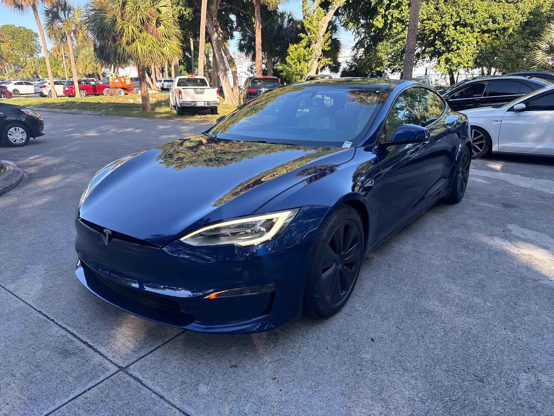 2022 Tesla Model S's photo