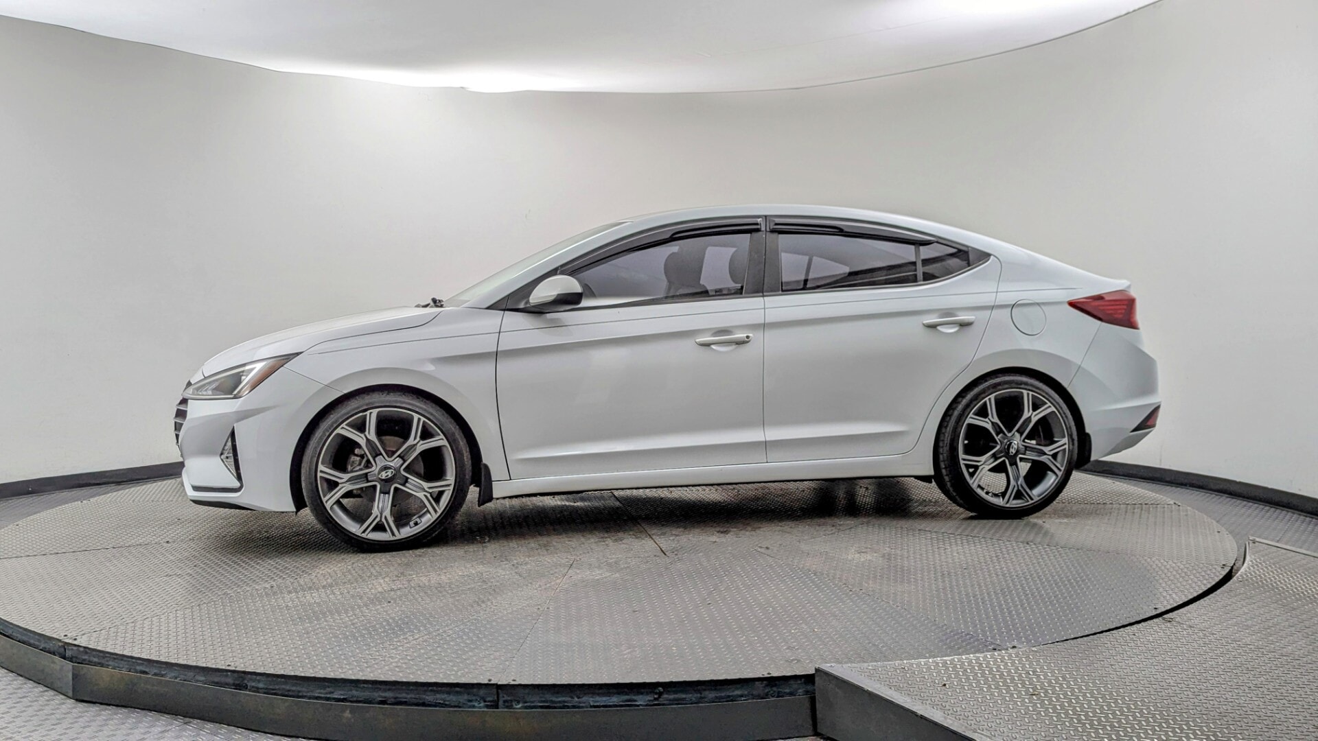 used vehicle - SEDAN HYUNDAI ELANTRA 2019