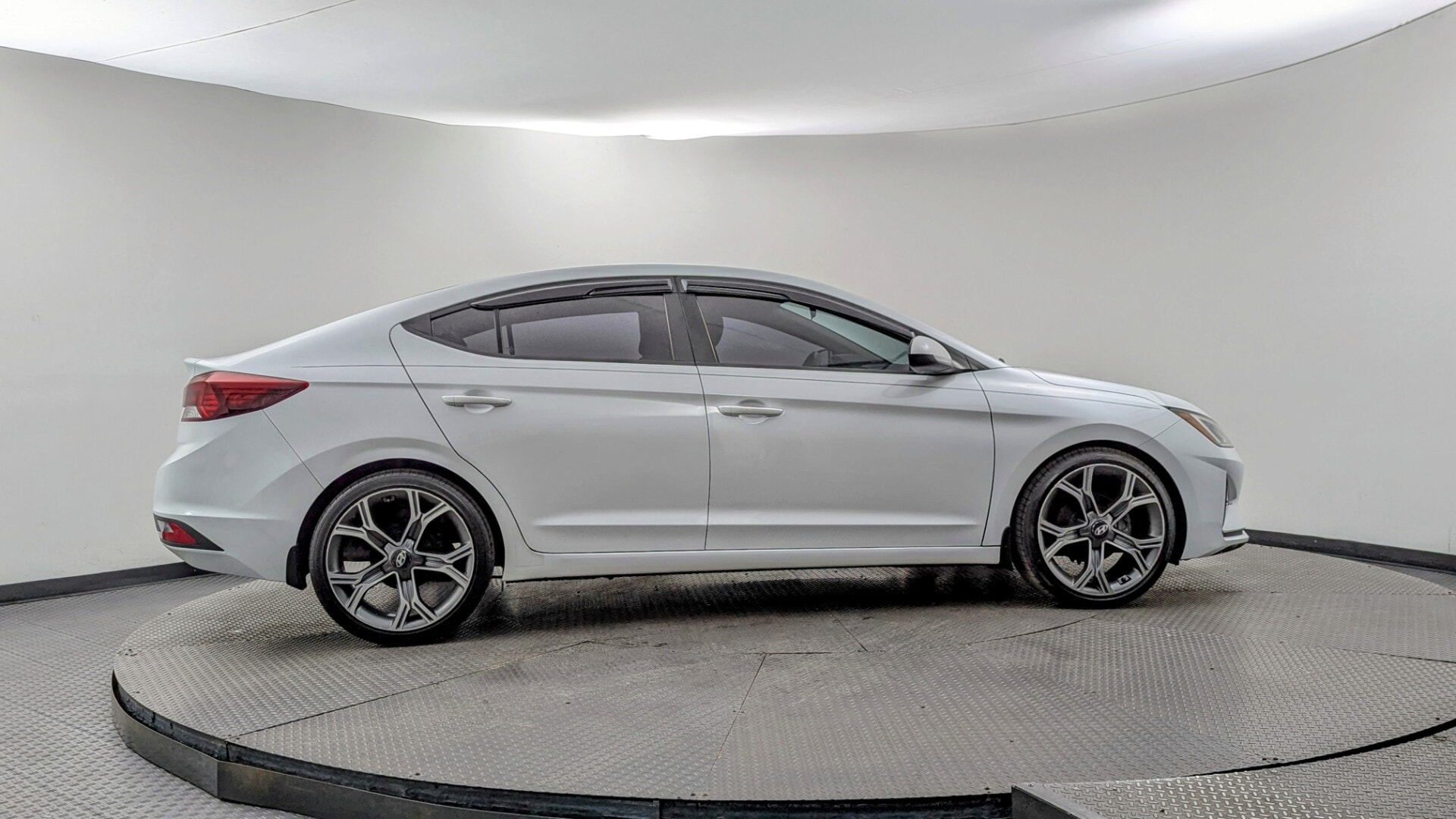 used vehicle - SEDAN HYUNDAI ELANTRA 2019