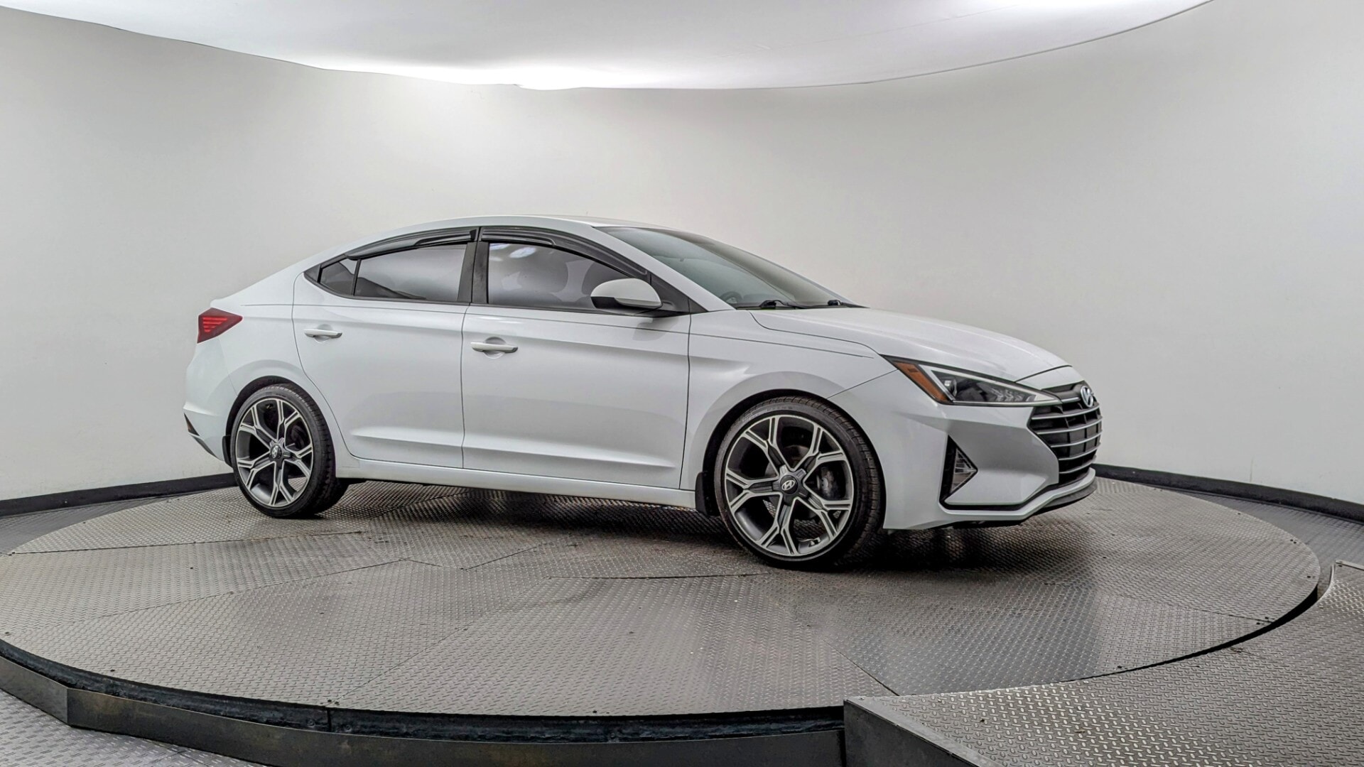 used vehicle - SEDAN HYUNDAI ELANTRA 2019
