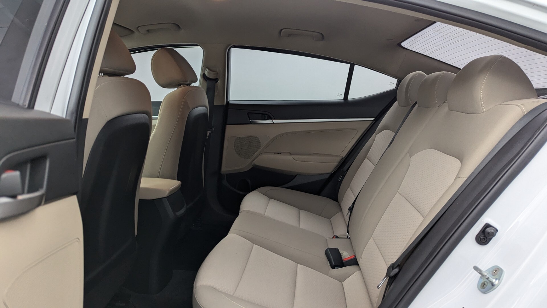 used vehicle - SEDAN HYUNDAI ELANTRA 2019