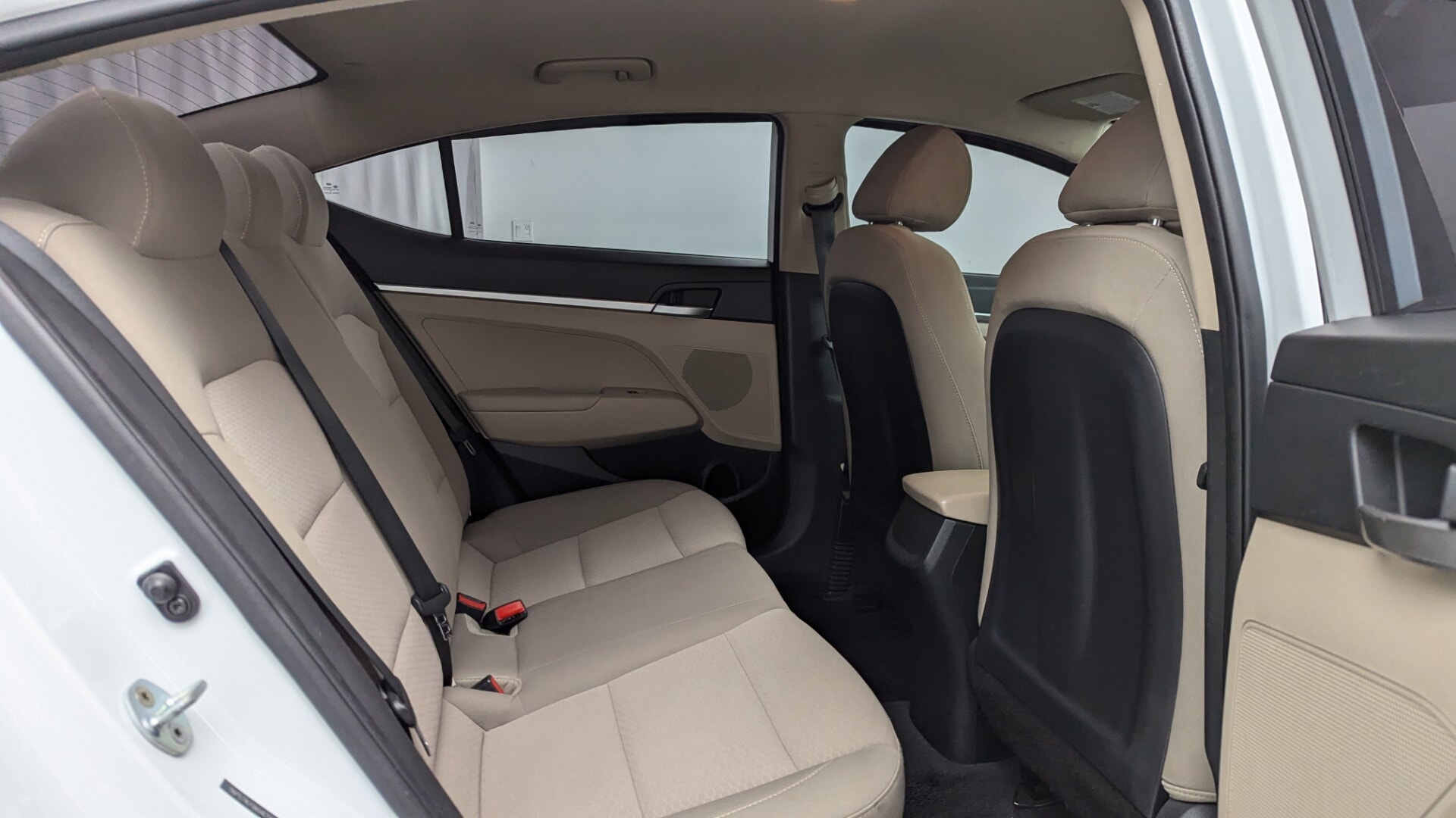 used vehicle - SEDAN HYUNDAI ELANTRA 2019