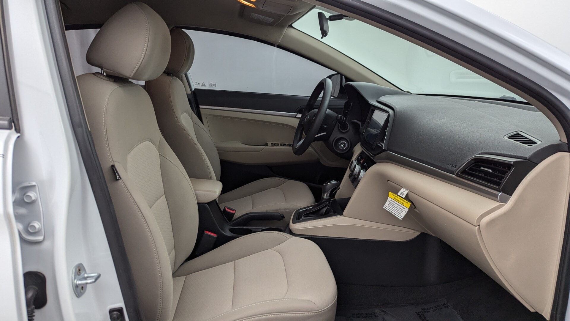 used vehicle - SEDAN HYUNDAI ELANTRA 2019