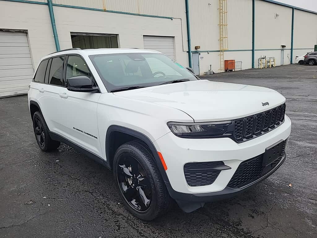 Florida Fine Cars - Used JEEP GRAND CHEROKEE 2022 MARGATE ALTITUDE
