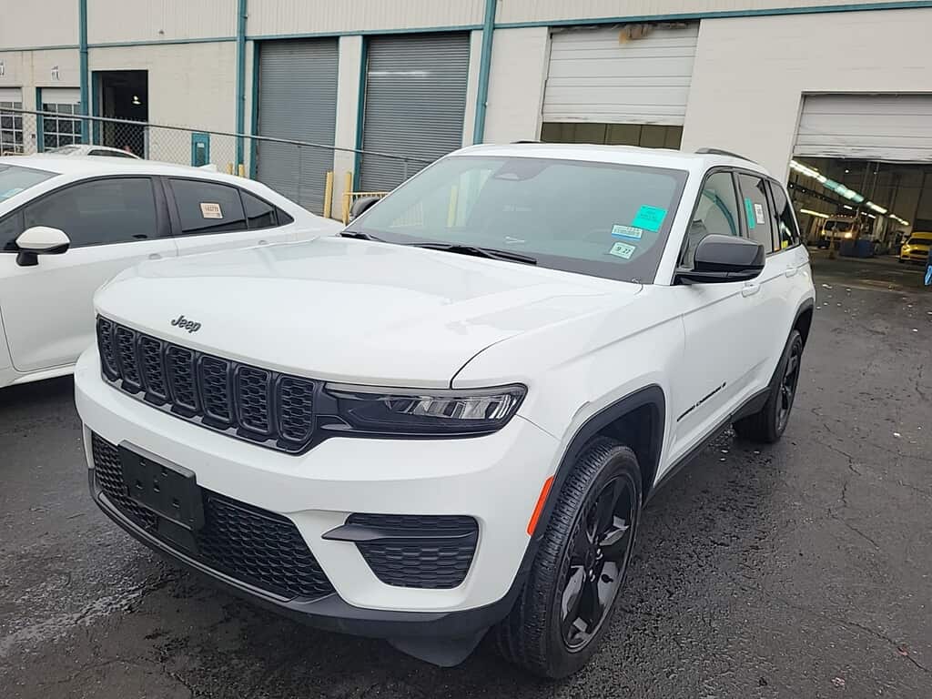 Florida Fine Cars - Used JEEP GRAND CHEROKEE 2022 MARGATE ALTITUDE