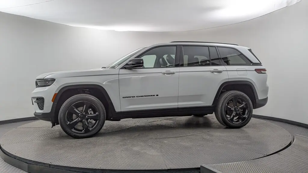 Florida Fine Cars - Used JEEP GRAND CHEROKEE 2022 MARGATE ALTITUDE