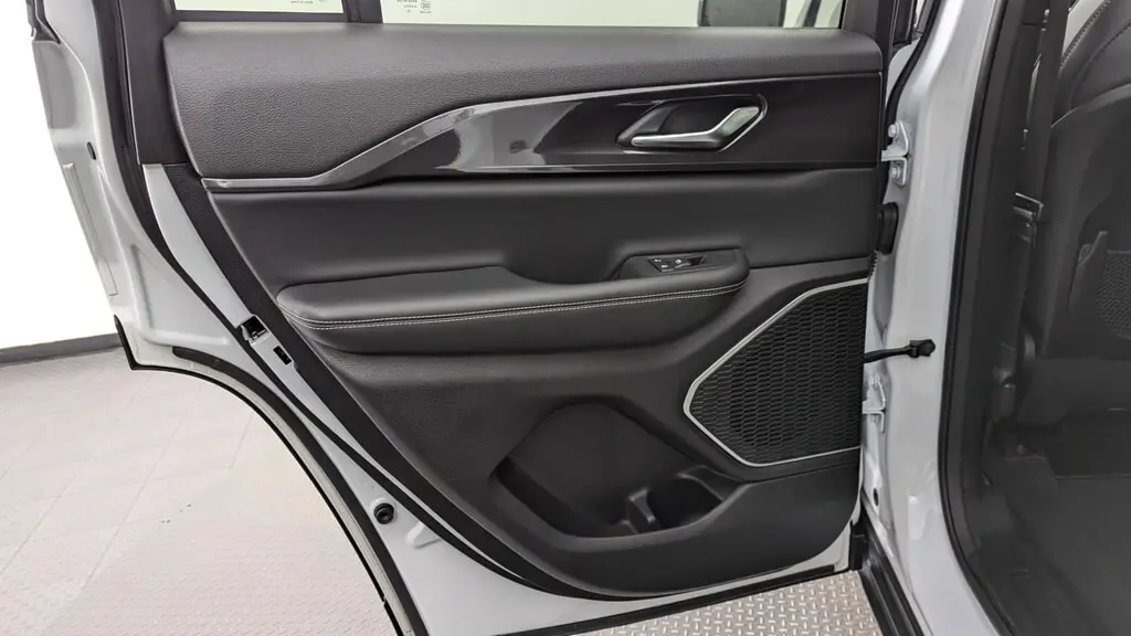 Florida Fine Cars - Used JEEP GRAND CHEROKEE 2022 MARGATE ALTITUDE