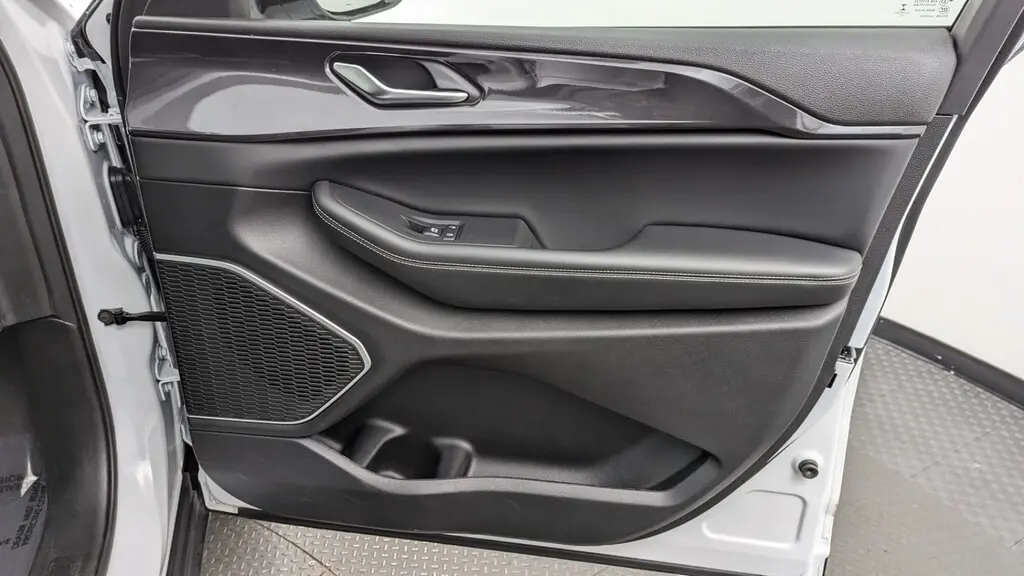 Florida Fine Cars - Used JEEP GRAND CHEROKEE 2022 MARGATE ALTITUDE