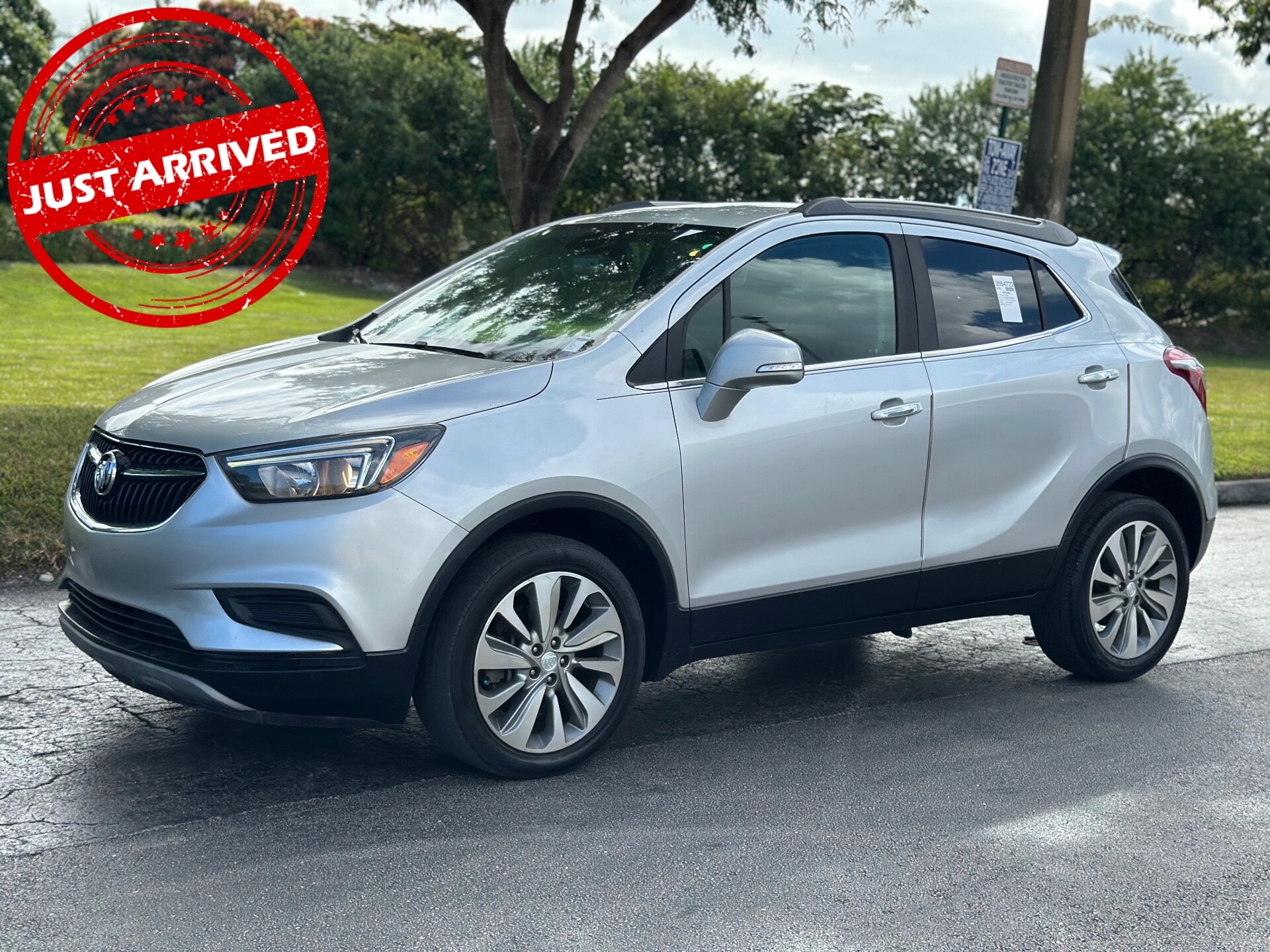 2017 Buick Encore Preferred's photo