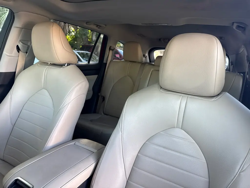 Florida Fine Cars - Used TOYOTA HIGHLANDER 2024 WEST PALM XLE