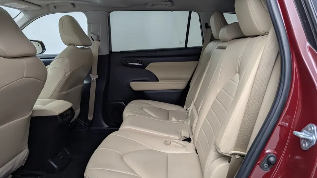 Florida Fine Cars - Used TOYOTA HIGHLANDER 2024 WEST PALM XLE