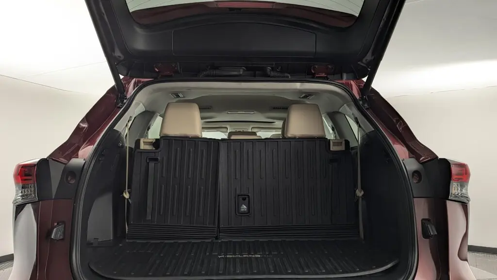 Florida Fine Cars - Used TOYOTA HIGHLANDER 2024 WEST PALM XLE