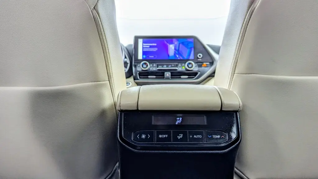 Florida Fine Cars - Used TOYOTA HIGHLANDER 2024 WEST PALM XLE