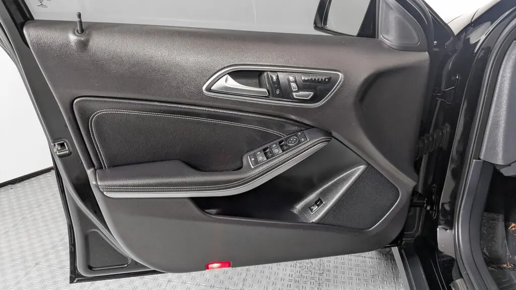 Florida Fine Cars - Used MERCEDES-BENZ GLA 2018 ORLANDO GLA 250