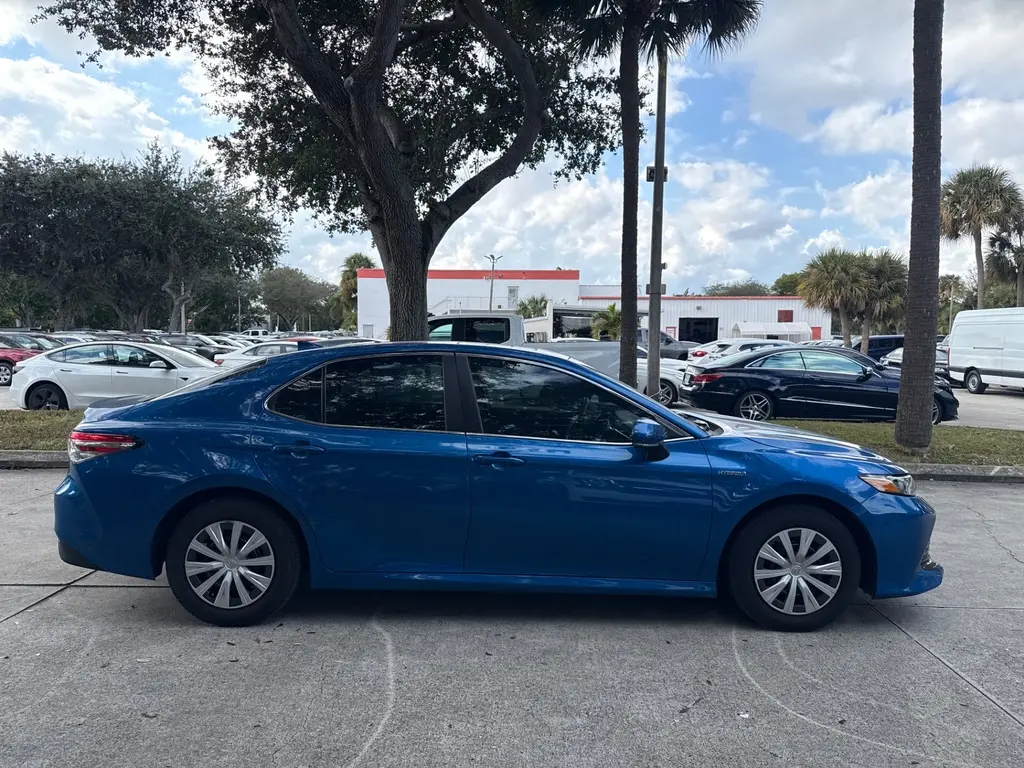 Florida Fine Cars - Used TOYOTA CAMRY 2019 WEST PALM HYBRID LE