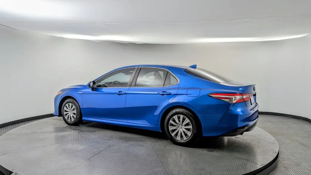 Florida Fine Cars - Used TOYOTA CAMRY 2019 WEST PALM HYBRID LE