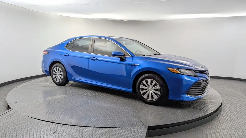 Florida Fine Cars - Used TOYOTA CAMRY 2019 WEST PALM HYBRID LE