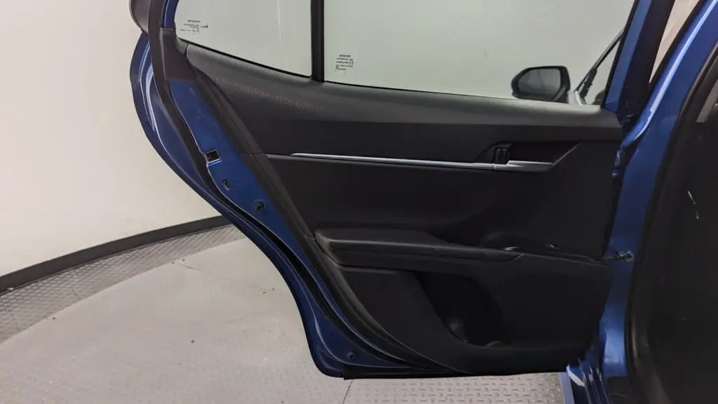 Florida Fine Cars - Used TOYOTA CAMRY 2019 WEST PALM HYBRID LE