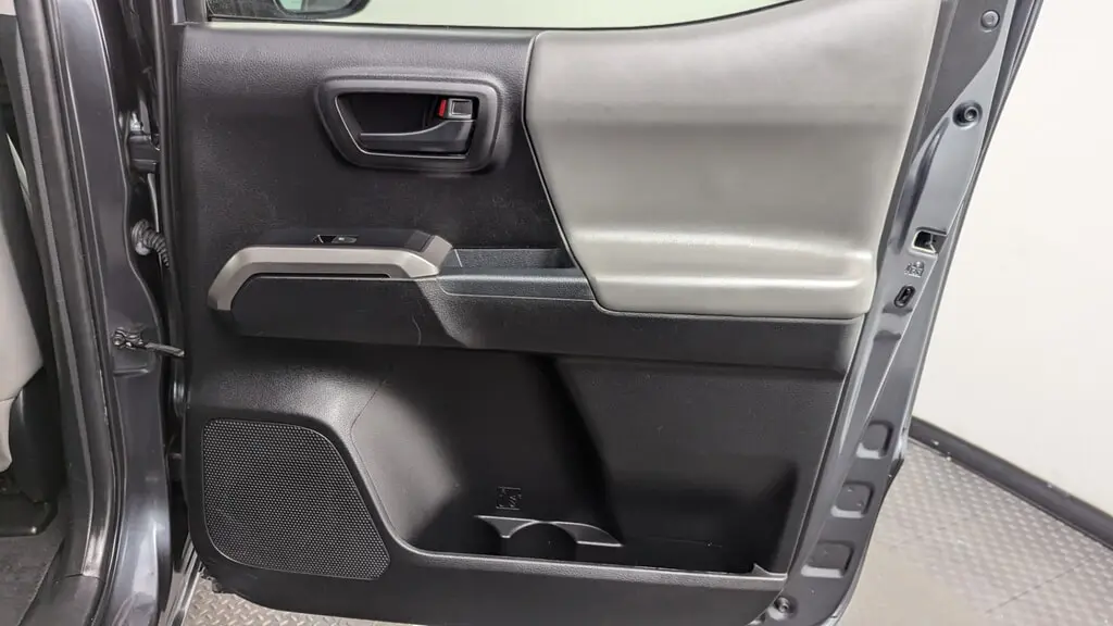 Florida Fine Cars - Used TOYOTA TACOMA 2WD 2022 MARGATE SR5